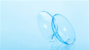 透過AI自動光學(xué)檢測，找出隱形眼鏡的透明瑕疵！